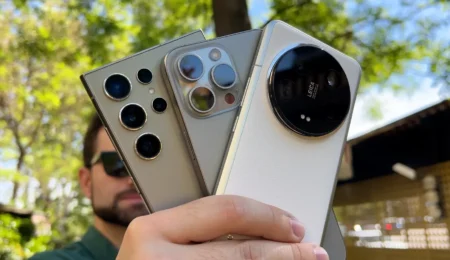 ۵ دلیل که چرا باید گوشی پرچمدار خرید! 1 ۵ دلیل که چرا باید گوشی پرچمدار خرید!