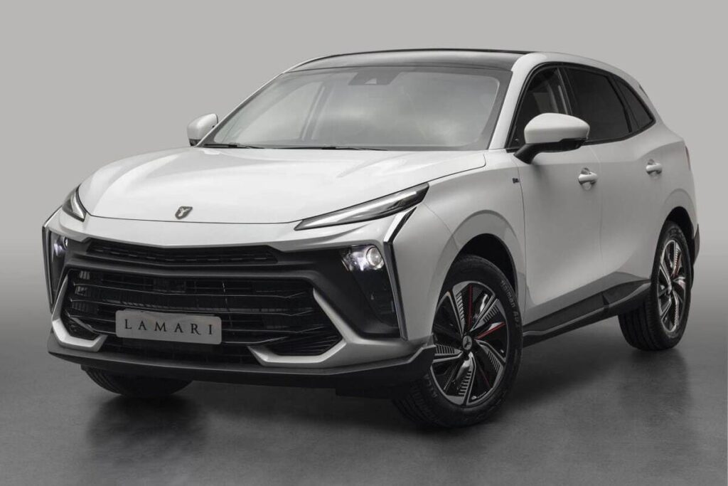 نبرد نسل جدید: لاماری ایما در برابر فونیکس FX پرمیوم 2 لاماری ایما