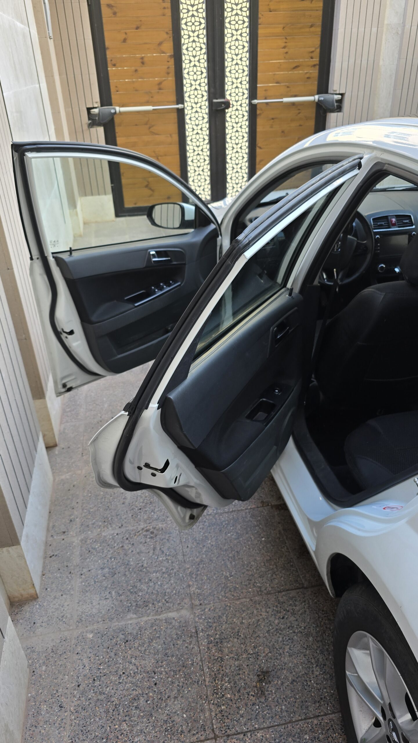 برلیانس H330 اتومات موتور بزرگ ۱۳۹۷