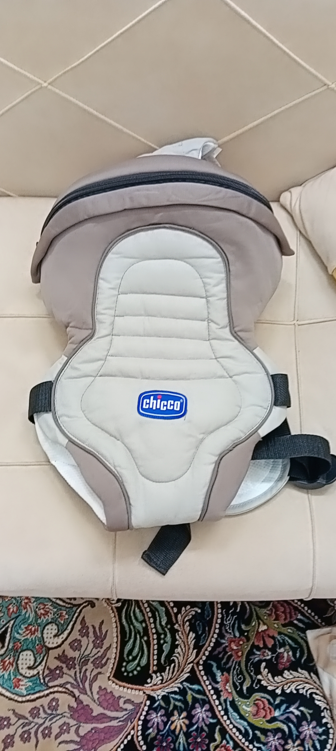 آغوشی نوزاد کاملا سالم دو بار بیشتر استفاده نشده