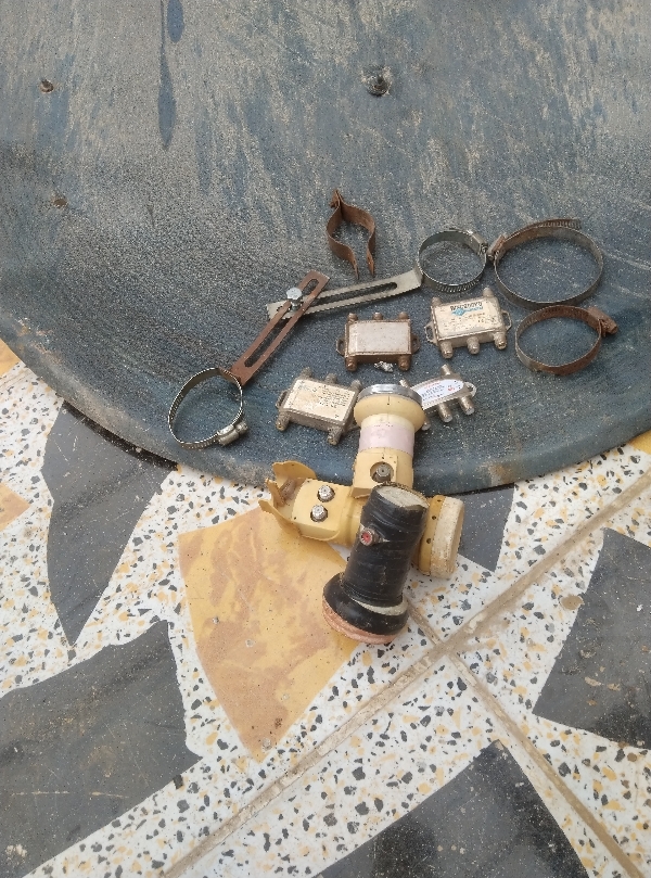 آنتن وقطعات نصب وتنظیمات