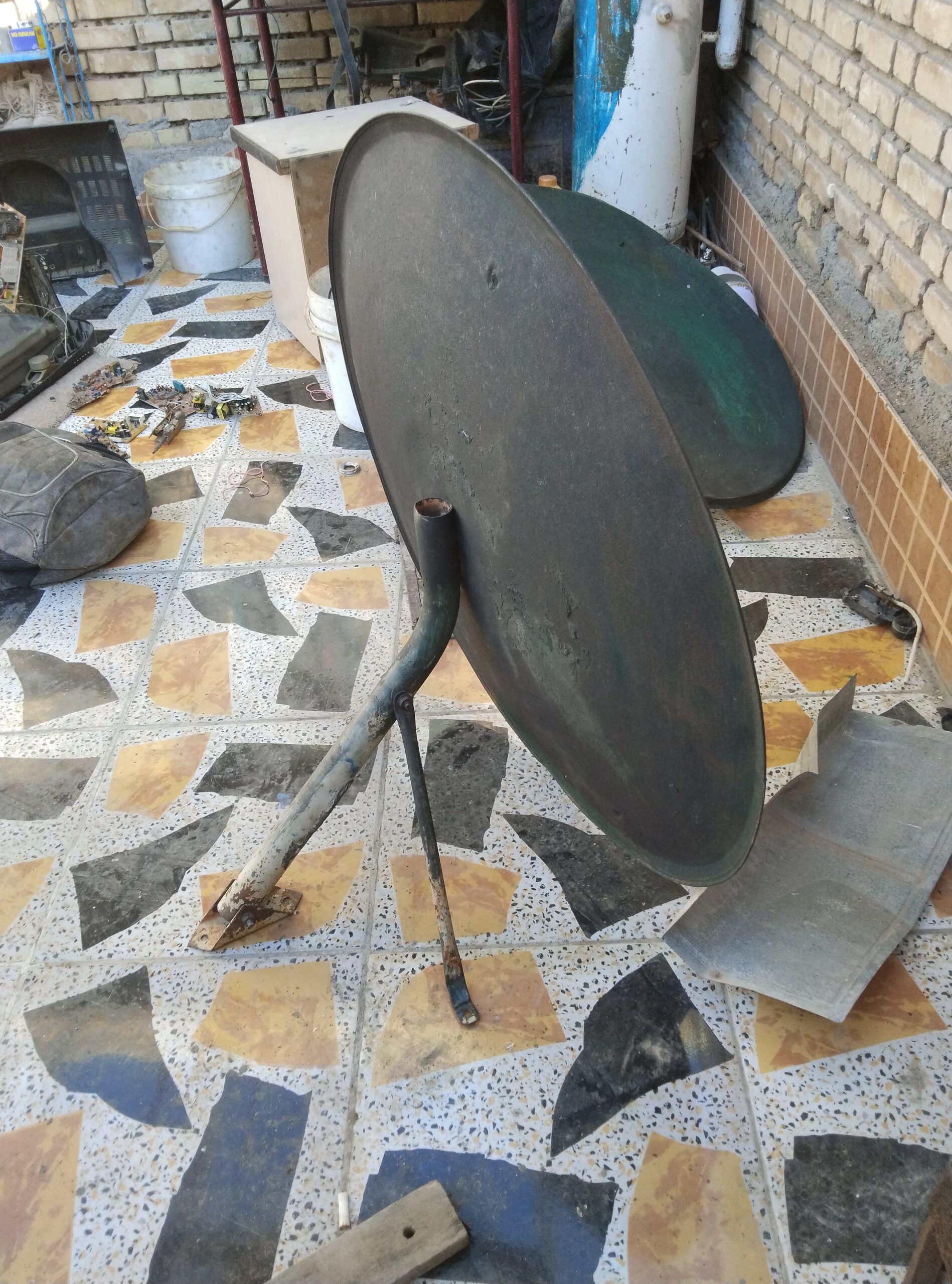 آنتن وقطعات نصب وتنظیمات