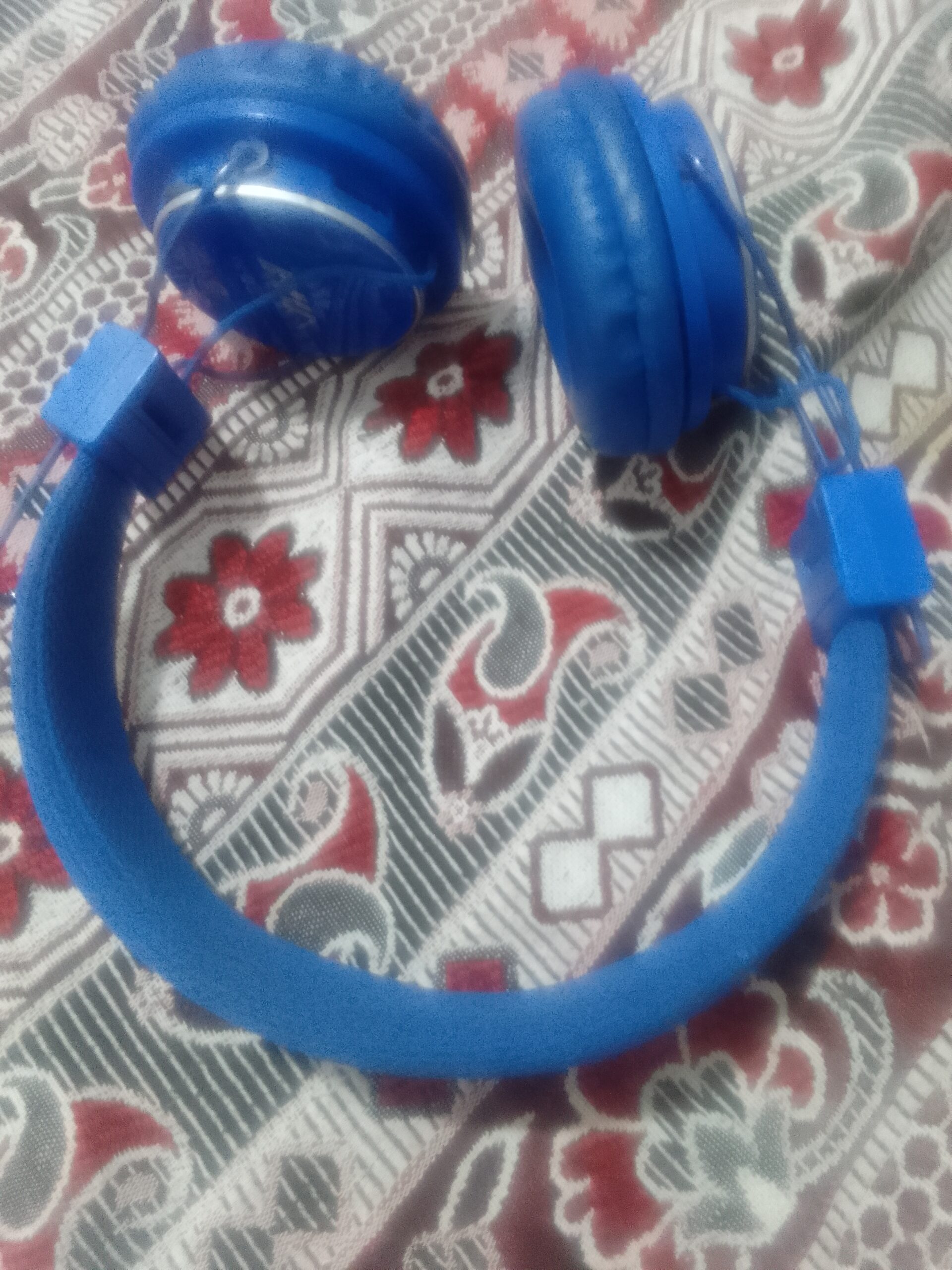 هدفون‌ بدون شارژ