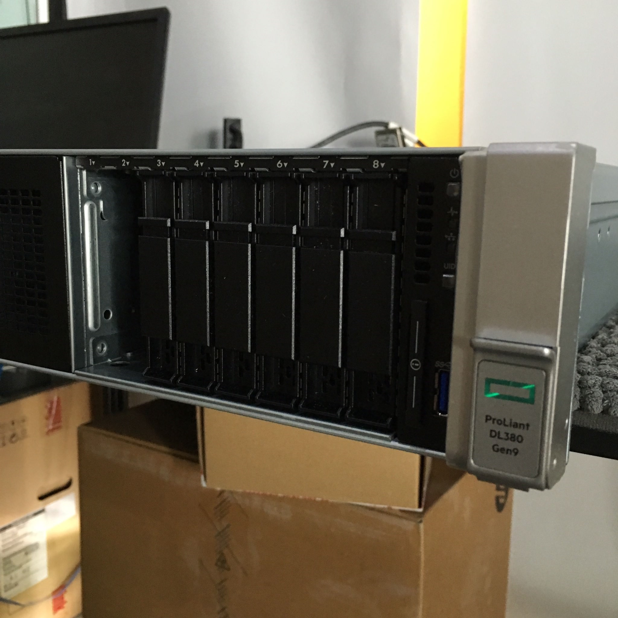 پخش عمده و تکی قطعات سرور لوازم سرور اچ پی