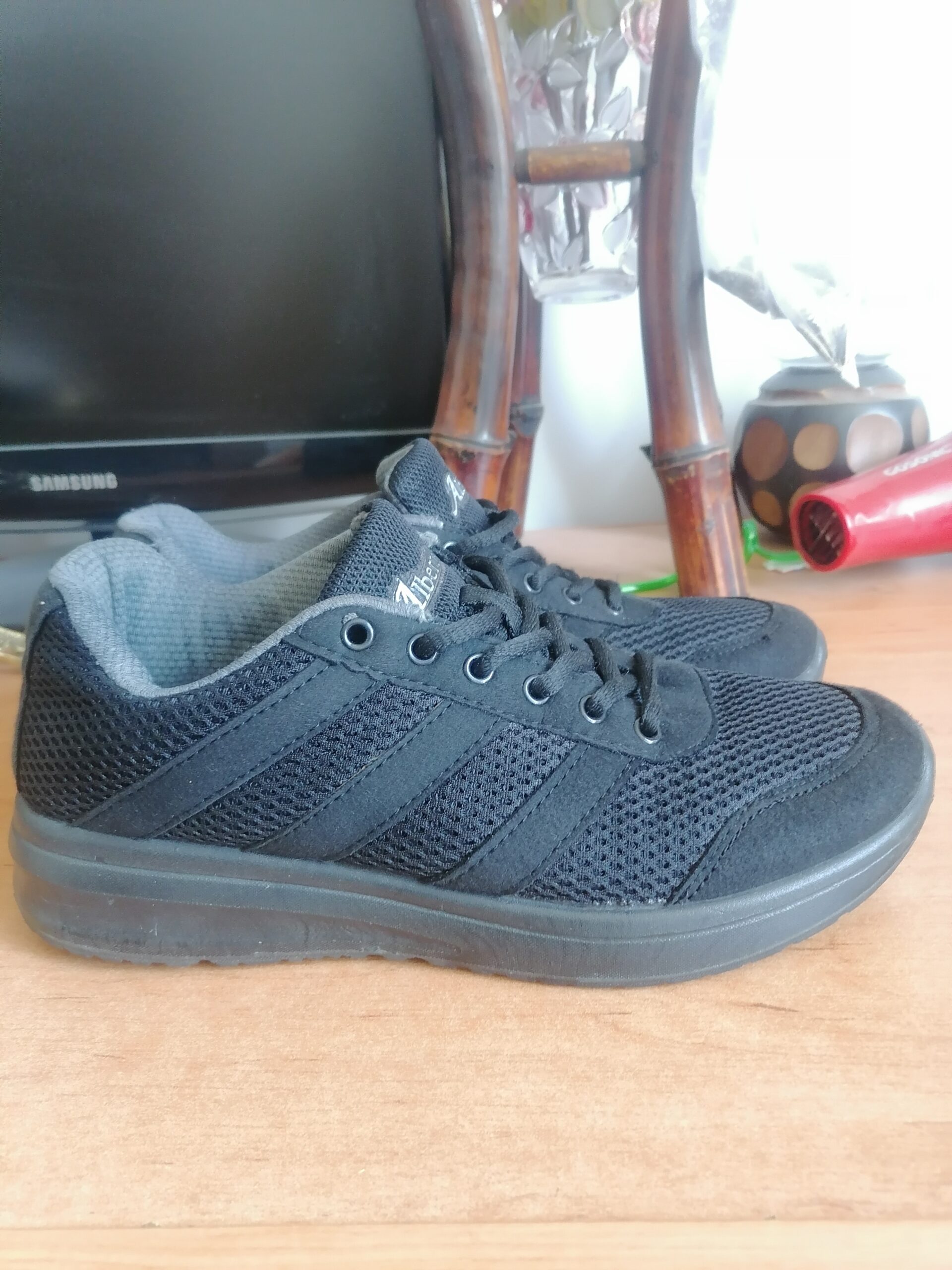 کتونی مشکی سایز 41