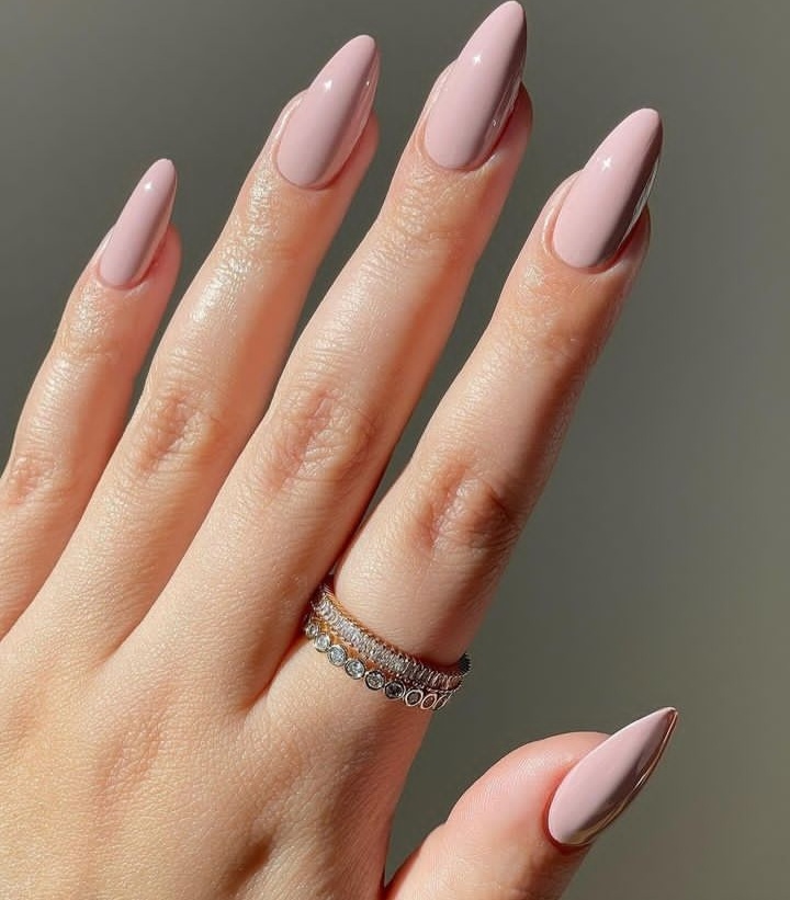 ترمیم و کاشت ناخن لاک ژل