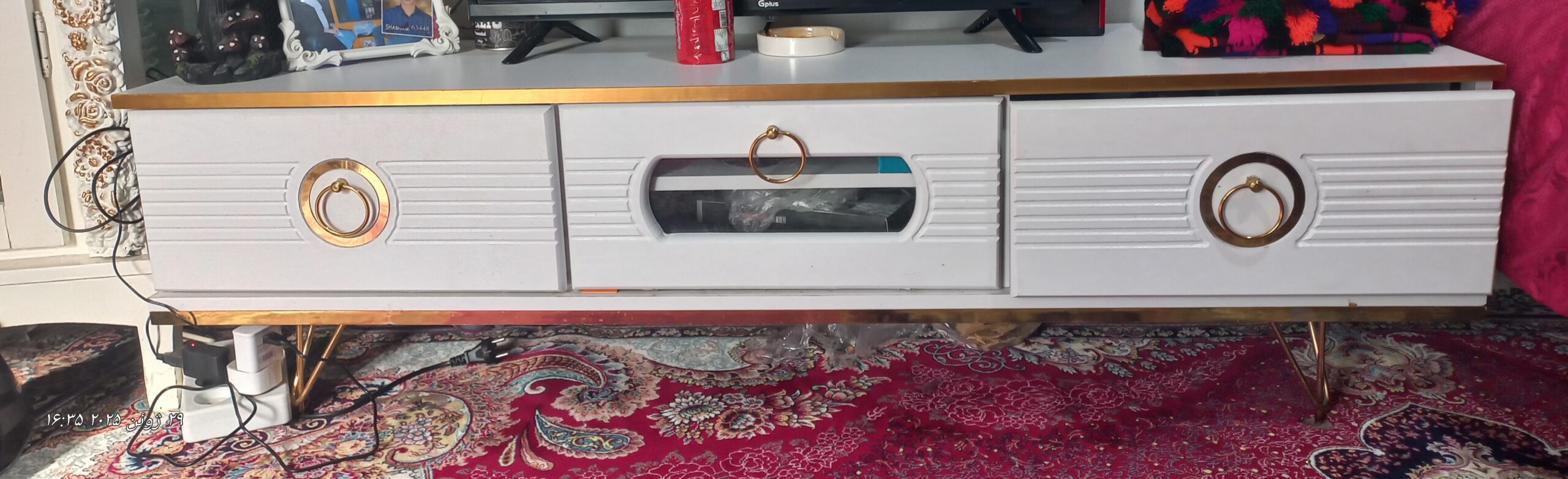 میز تلویزیون