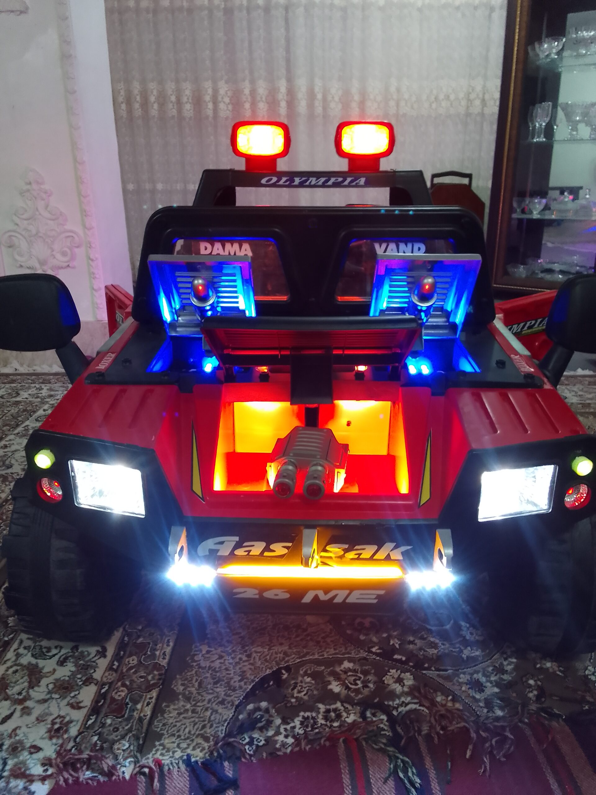 ماشین شارژی بزرگ