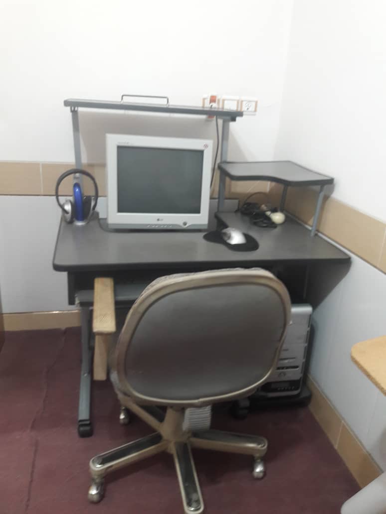 کامیپوتر با میز کاملا نو اصلا استفاده نشده