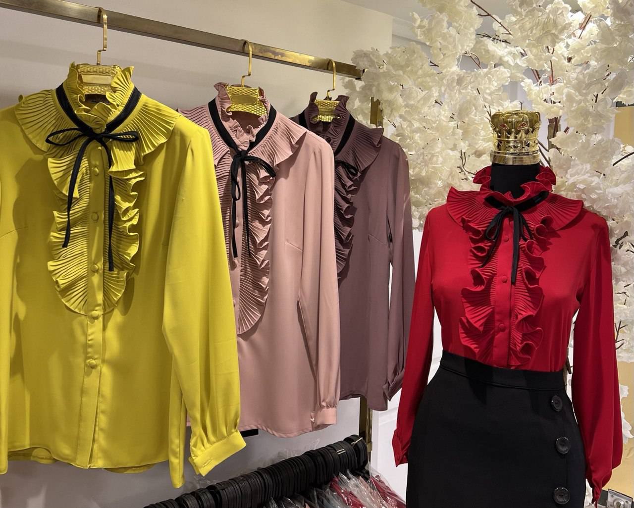 پوشاک زنانه