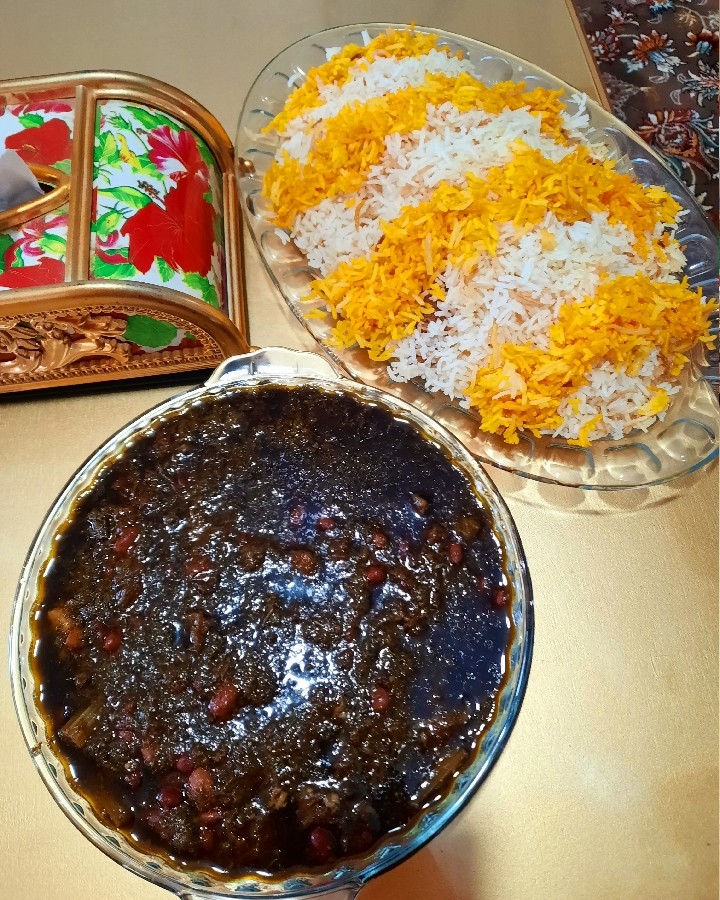 رستوران قورمه سبزی قیمه ایران زمین