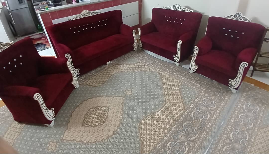 مبل در حد نو