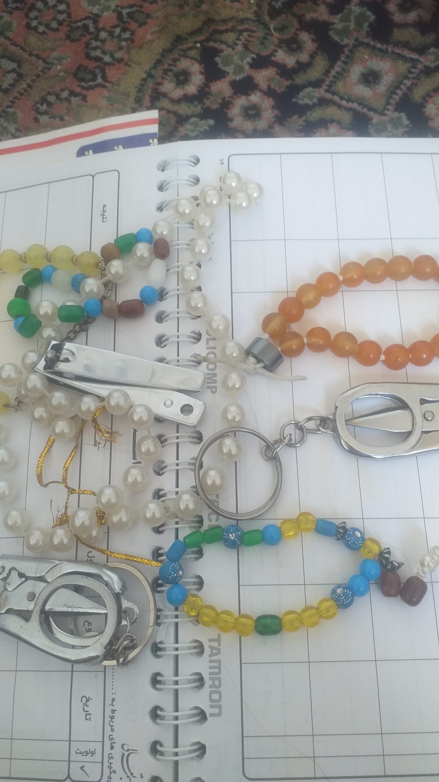 دستبد دخترانه ۵ساله زیور آلات تولیدی بازار