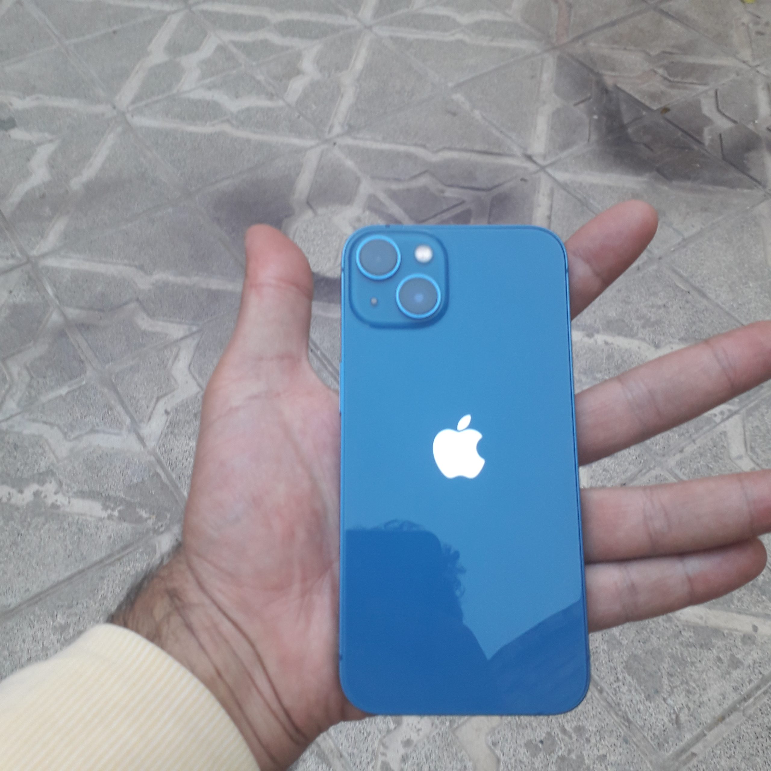 ایفون ۱۳نرمال