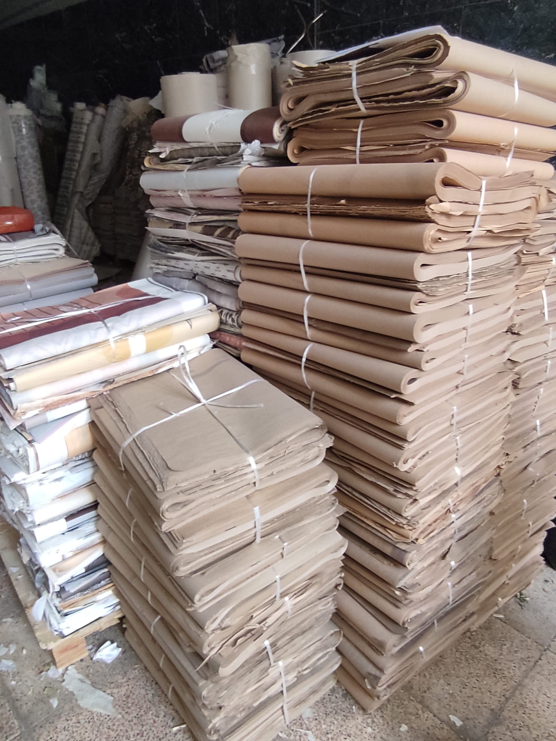 روزنامه باطله و کاغذ باطله کاغذ کاهی