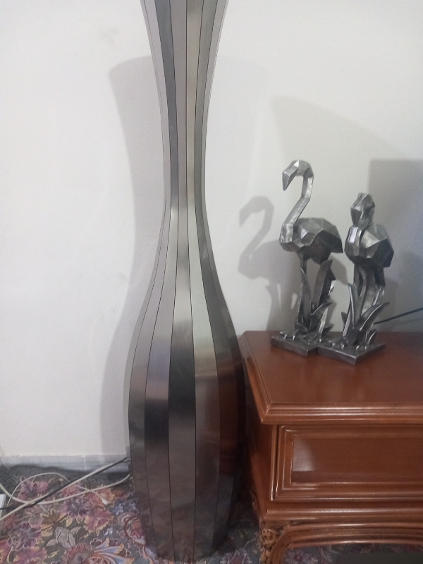 گلدان بزرگ خیلی شیک نقره ای