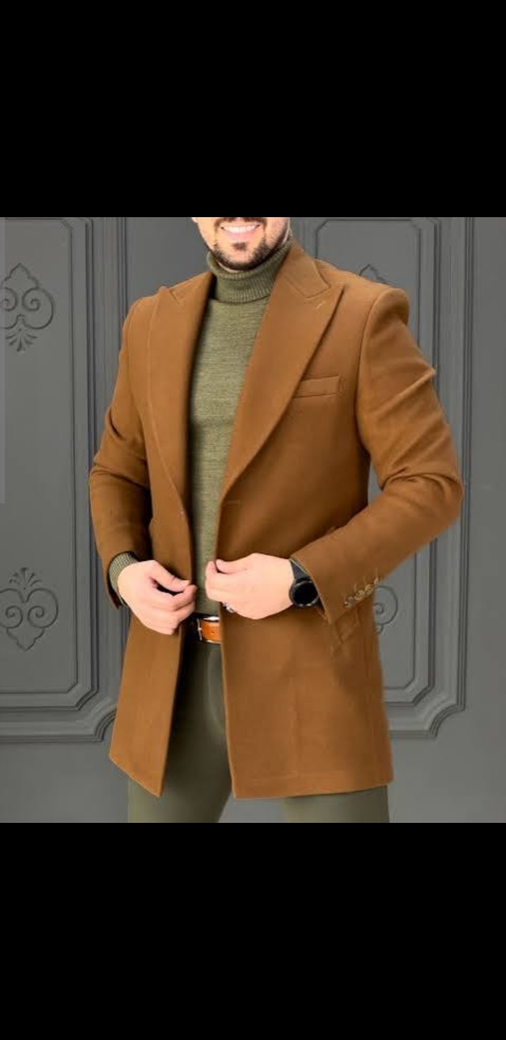تولیدی نیم پالتومردانه.